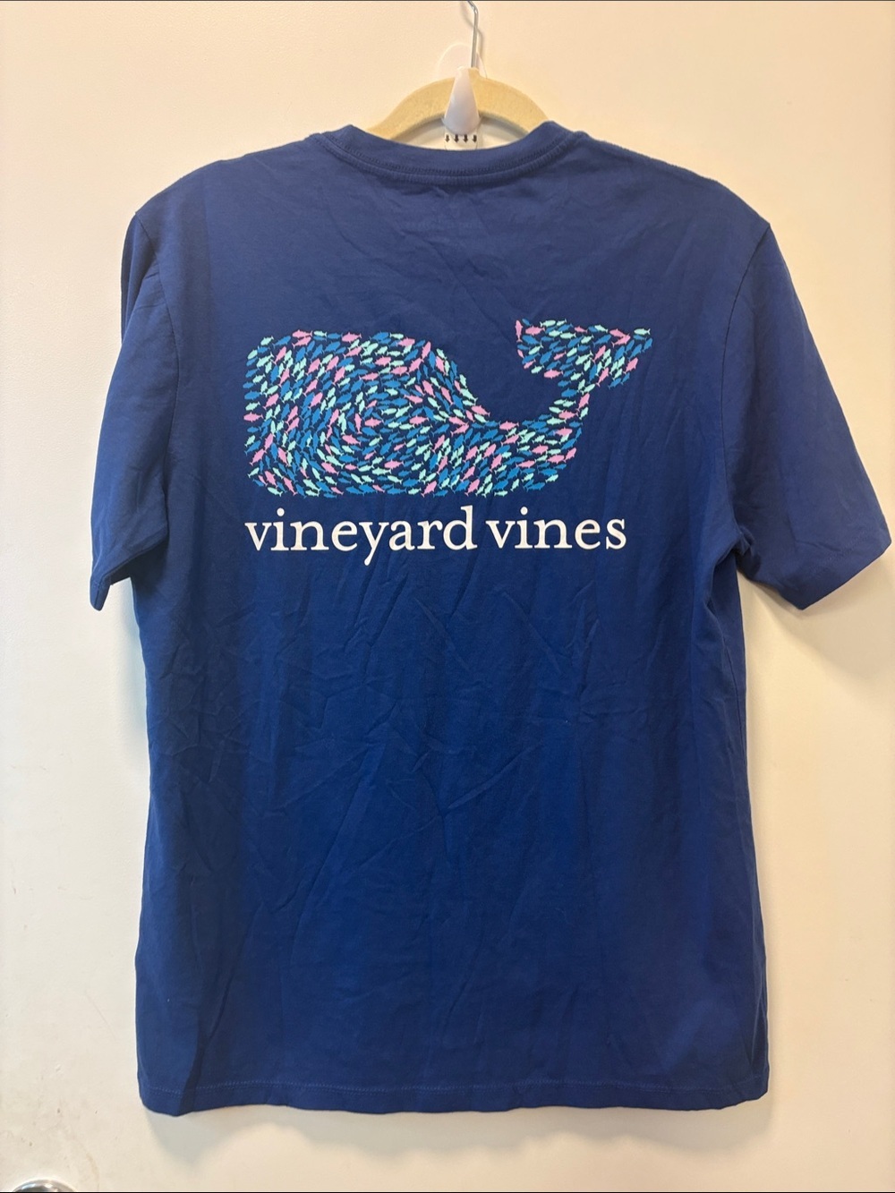 VINEYARD VINES MENS SHORT-SLEEVE FISH SWIRL WHALE FILL T-SHIRT! - Picture 3 of 6